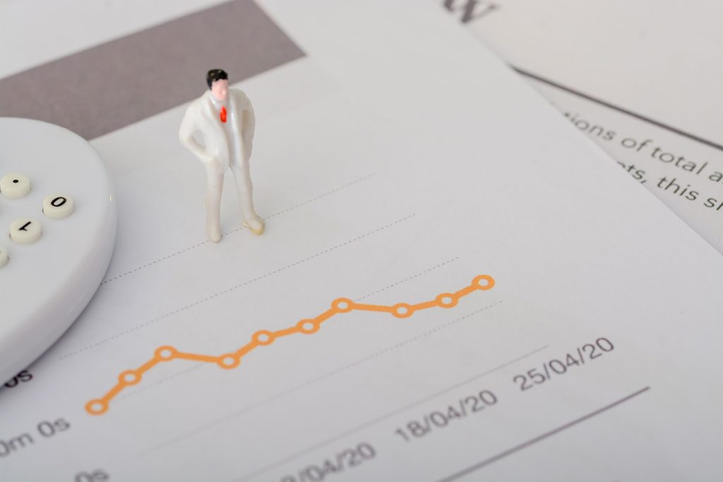 Analyzing Social Media Metrics for ROI